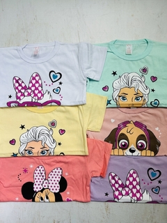 Remera mangas cortas niña personaje