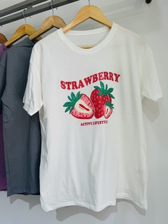 Remera algodón dama FRUTILLA (T. Aprox L/XL) - comprar online