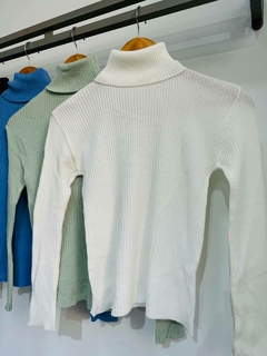 Sweater polera bremer liso (Talle Aprox. S/M)