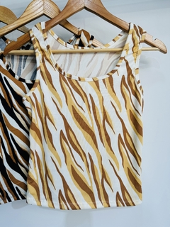 Musculosa top estampada (T. APROX S/M) en internet