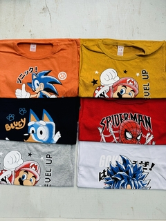 Remera personaje niño mangas cortas