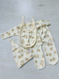 Set de bebe en bolsita con dibujitos 4 piezas (ranita, remerita, gorrito, babero) - Avellaneda Mayorista Rosario