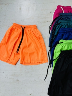 Short baño liso con suspensor y bolsillos - comprar online