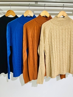 Sweater dama con polera y trenzas hilo calidad extra (T. Aprox: L/XL)