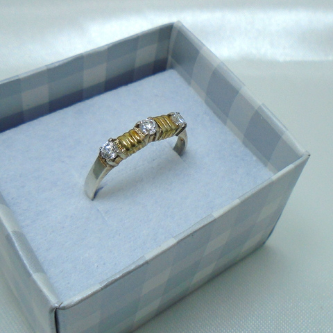 AN 010 Anillo Plata con Oro con cubics