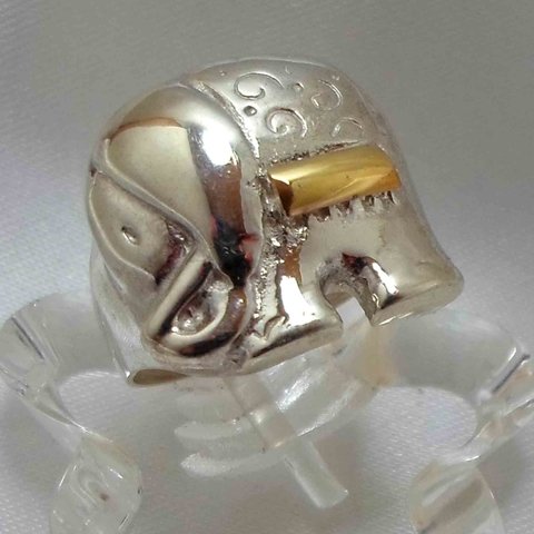 AN 057 Anillo Plata con Oro modelo elefante