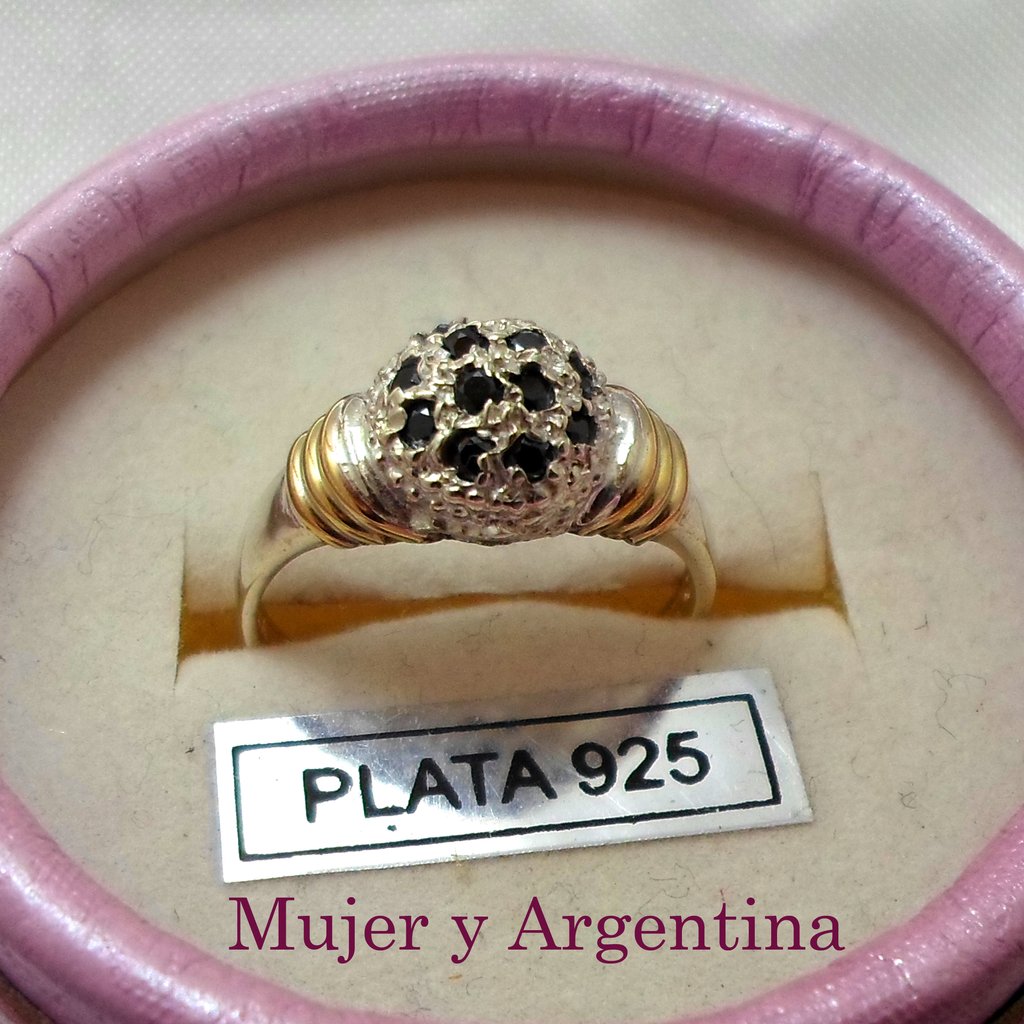 AN 222 Anillo Plata con Oro modelo frutilla con cubics negro