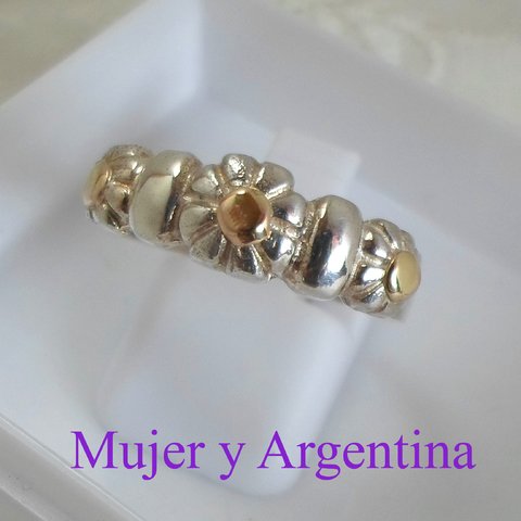 AN 197 Anillo Plata con Oro con tres flores