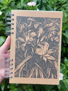 Caderno Sketchbook para Desenho - 20,5x14,5cm - 100 Páginas de 240g - Miolo Liso - flores 1