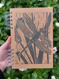 Caderno Sketchbook para Desenho - 20,5x14,5cm - 100 Páginas de 240g - Miolo Liso - libélula 1
