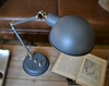 Lámpara De Escritorio Mesa Iluminación Industrial Articulado Gris - comprar online