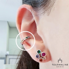 Piercing falso com uma fileira de zircônias coloridas banhado em ródio branco - comprar online