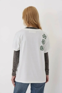 Remera over eco print keep going - comprar online
