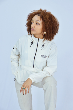 Jaqueta Corta Vento Anorak Camaleão Urbano Capuz Offwhite