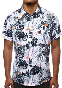 CAMISA ESTAMPADA CAMALEÃO URBANO FOLHAGEM TROPICAL BRANCA