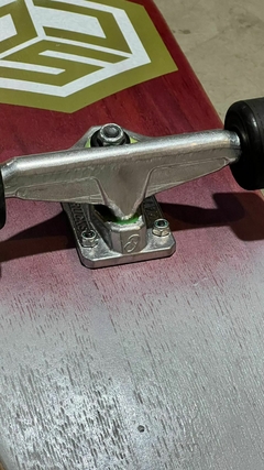 SKATE COMPLETO IMPERIO X TRUCKS DATER - Nomongoskateshop