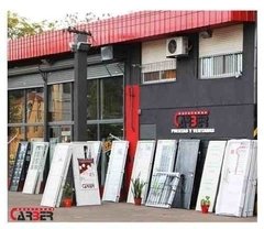 Puerta Placa Texturada Camden - Avalon 0,60/0,70 Marco Chapa 18 o Pino Finger GROMANTI - comprar online