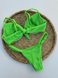 Conjunto Top Retrô e Tanga Fio com Regulagem Textura - Verde na internet