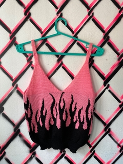 TOP TEJIDO FLAMAS ROSA Y NEGRO - comprar online