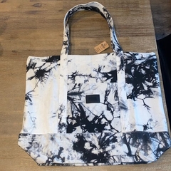 Bolsa de ombro - Tie Dye Preta - Victoria Secrets - comprar online