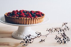 Torta de Frutas Vermelhas - Fantiela Bolos e Doces
