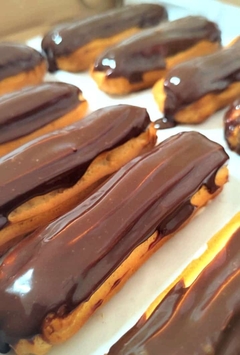 Éclair de Chocolate Belga na internet