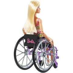 Boneca Barbie Fashion Cadeira de Rodas Roxa - Mattel na internet