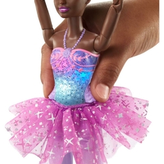 Barbie Fantasy Bailarina Luzes Brilhantes Roxa - Mattel na internet