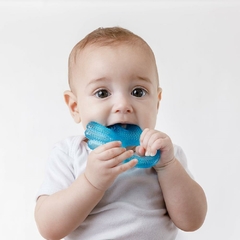 Mordedor Infantil Mãozinha com Água Azul - Buba na internet