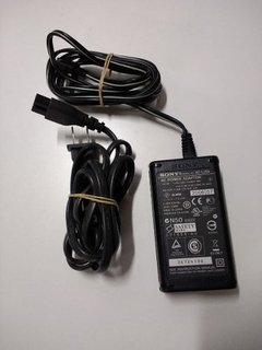 Cargador Sony Ac L25a 8.4v 1.7a 3 Contactos - comprar online