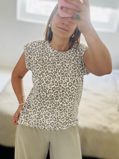 Remera animal print - comprar online