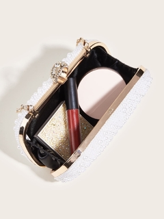 Clutch Pearl en internet