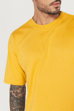 CAMISETA STREETWEAR GOLD URBAN SHOP - MOSTARDA - GOLD URBAN SHOP