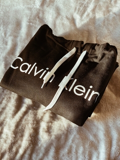 Buzo Calvin Oversize