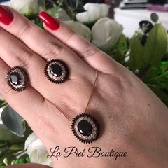 Conjunto de Zircônia Negra e Branca