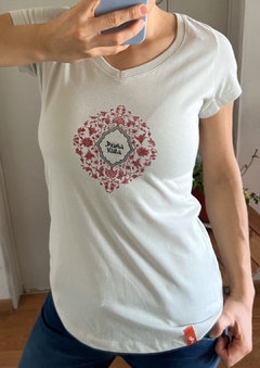 Remera Escote V - Prima Volta