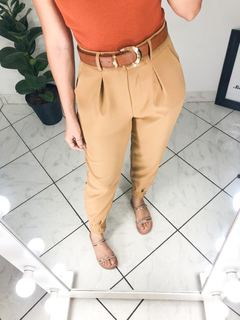 Calça cenoura Karina - Meu Closet