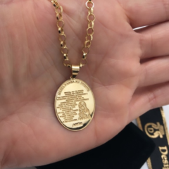 Corrente Portuguesa com Medalha de Maria Passa Na Frente em Ouro 18kl/750