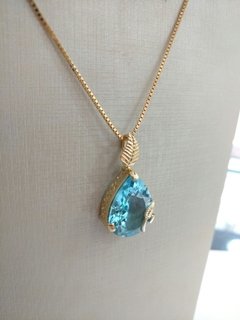 Pingente gota com pedra natural Topázio azul em ouro 18kl/750 - comprar online