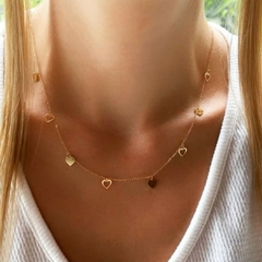 gargantilha chocker corações chapinha ouro 18k