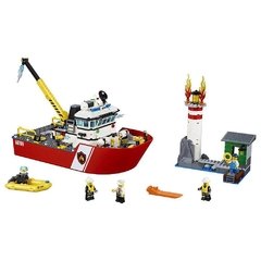 LEGO City - Barco de Combate ao Fogo - 60109 - comprar online