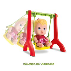 Boneca Menina Little Dolls Playground Balanço Divertido - Divertoys