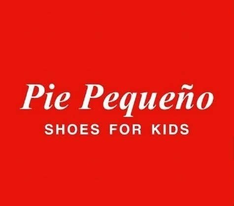 Pie Pequeño Shoes