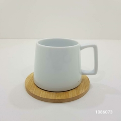 Tazas porcelana blanca con plato de bamboo x6