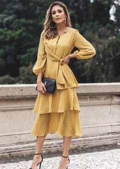 VESTIDO MIDI BABADOS.