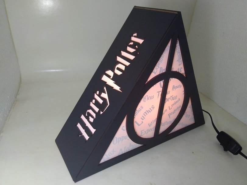 Luminária de mesa Harry Potter Magica com Feitiços Quando liga a luz