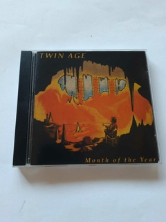 TWIN AGE - MONTH OF THE YEAR (IMPORTADO)