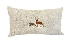 Almohadon de corderito bordado Ciervos - 30x50cm en internet