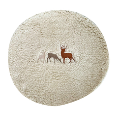 Almohadon corderito bordado Ciervos - 40cm