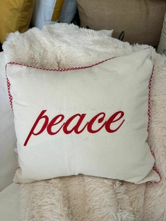 Almohadon bordado Navidad de 40x40cm PEACE